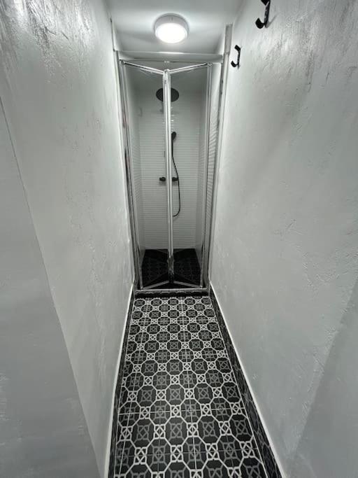 Apartamento Recien Reformado Con 5 Habitaciones Y 3 Banos マドリード エクステリア 写真